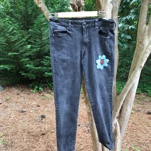 American eagle skinny jeans wit hand embroidery